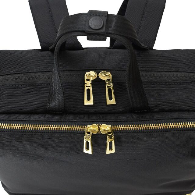 MANHATTAN PASSAGE ブラックリュック薄型タイプ　黒✖️ゴールド リュックサック マンハッタンパッセージ公式オンラインストア