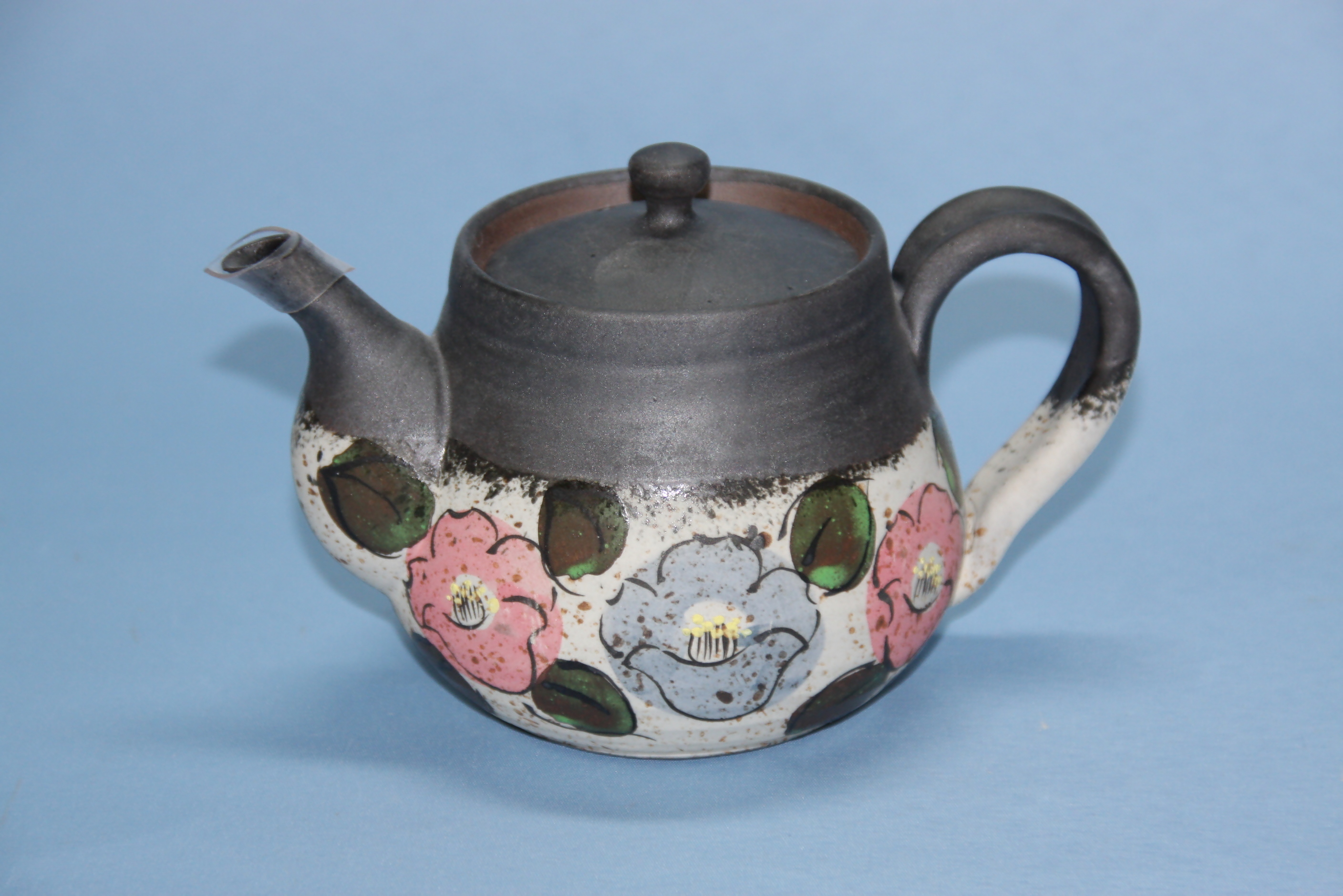 【半谷窯】椿紋ティポット　赤