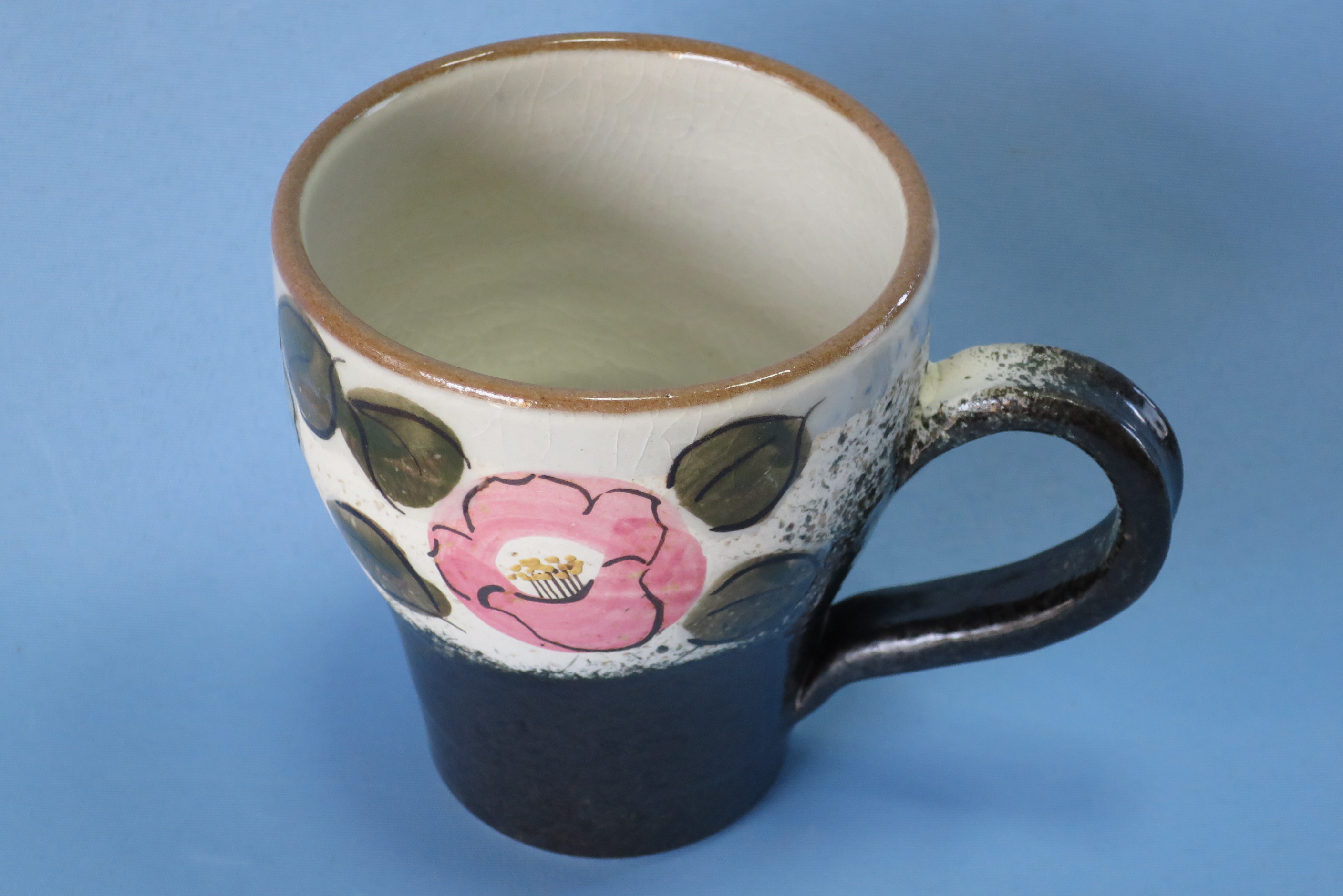 大堀相馬焼き【半谷窯】椿絵マグカップ（赤）