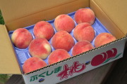 桃　３Kg　11玉