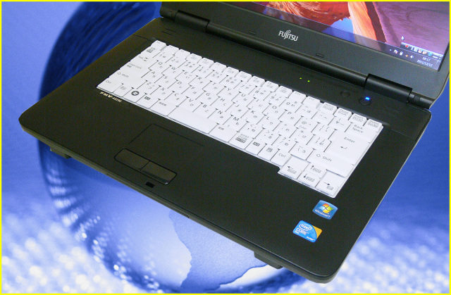 富士通 LIFEBOOK FMV-A8390 メモリ4GB DVDスーパーマルチ WPS Office 