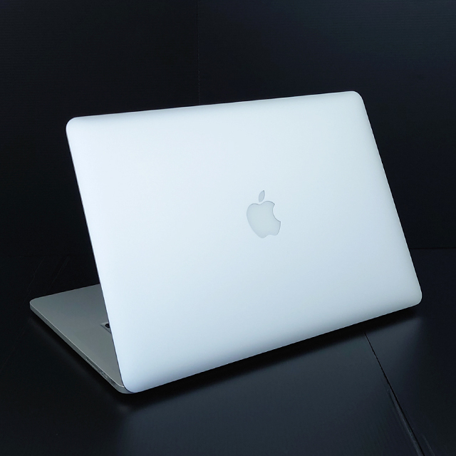 MacBook Pro 2013 i7 8GB SSD 256GB 充放電31回 現品撮影 Apple 