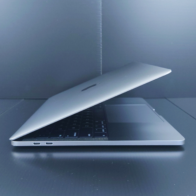 現品撮影 Apple MacBook Pro A1706 (13-inch, 2017, Four Thunderbolt 