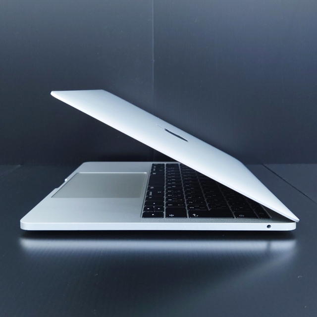 MacBook Pro 2017 マックブックプロ D-3（価格.com】Mac ノート 
