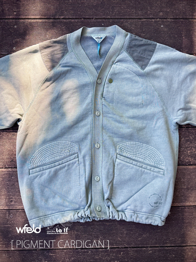 【 wfeld / フェルド 】PIGMENT CARDIGAN / ピグメントカーディガン / 細部までこだわりつくされたスウェットアーミーカーディガン