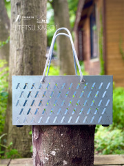 【 TRIPATH PRODUCTS / トリパスプロダクツ 】TETSU KAGO / テツカゴ / 片手でキャリングできる鉄製コンテナバッグ