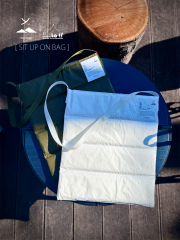 【 YDOT / ワイドット 】SIT UP ON BAG / 濡れた地面もOKなざぶとんバッグ