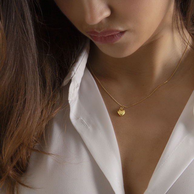 MESH ラブハートペンダント 装着イメージ 18Kゴールドコート S925 ポルトガル直輸入 Gold Necklace