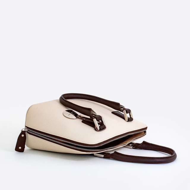 DELFINO Italy レザー ハンドバッグ 鍵付き ベージュ Bellini 本革 2WAYハンドバッグ パンザノサッチェル レディース