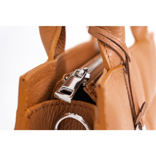 Bellini 本革 キルティングハンドバッグ ファスナー部アップ タン イタリア製レザー 牛革 ベリーニ レディースBAG LC780G