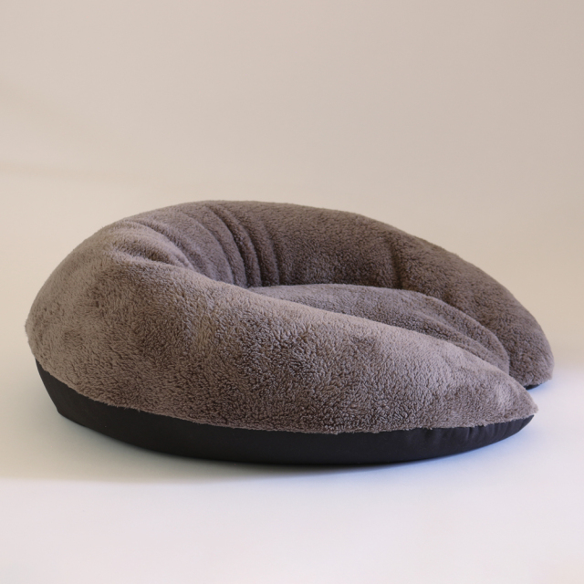 犬猫ベッド ペットをダメにする！？ビーズソファ ムーン ワンズ 横アングル