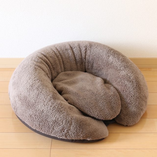 犬猫ベッド ペットをダメにする！？ビーズソファ ムーン ワンズ 部屋に置いた場合のイメージ
