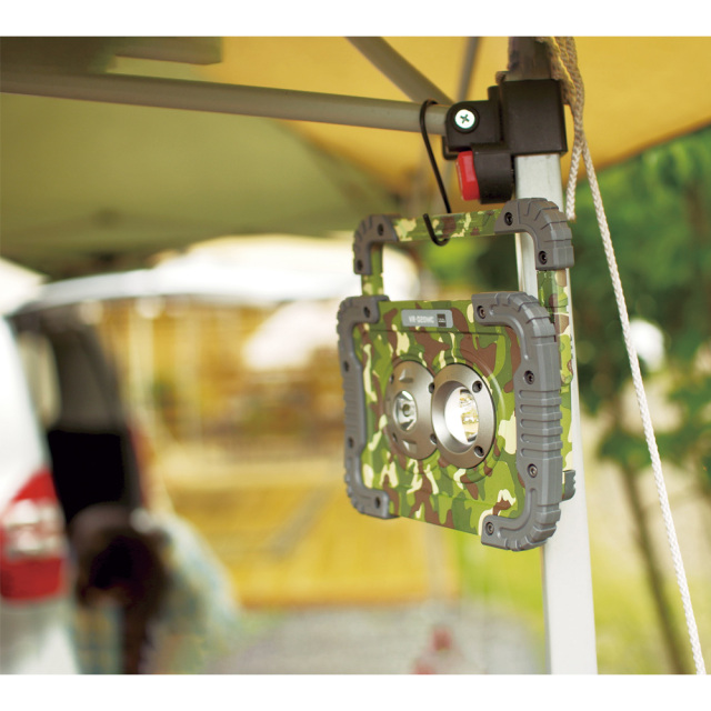 ポータブルLEDワークライト ダグ カモフラージュ 迷彩柄 LED電球