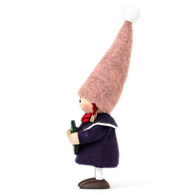 クリスマス 木製人形 リースを持った女の子 ハーモニー かわいい ハンドメイド ノルディカニッセ NORDIKA nisse NRD120712 側面