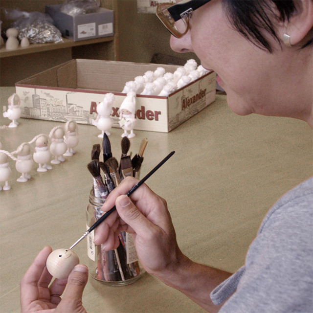 ノルディカニッセ 木製人形 クリスマス 制作風景