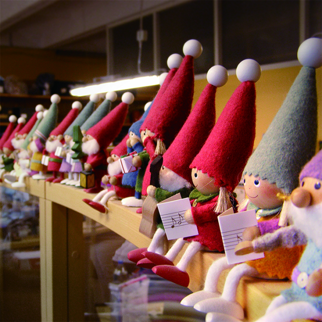 ノルディカニッセ 木製人形 クリスマス 制作風景