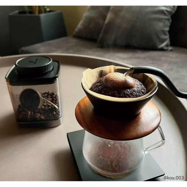 真空保存容器 ターンシール 密閉容器 エバーロック 密封・密閉・遮光 ANKOMN 使用イメージ ペットフード コーヒー豆