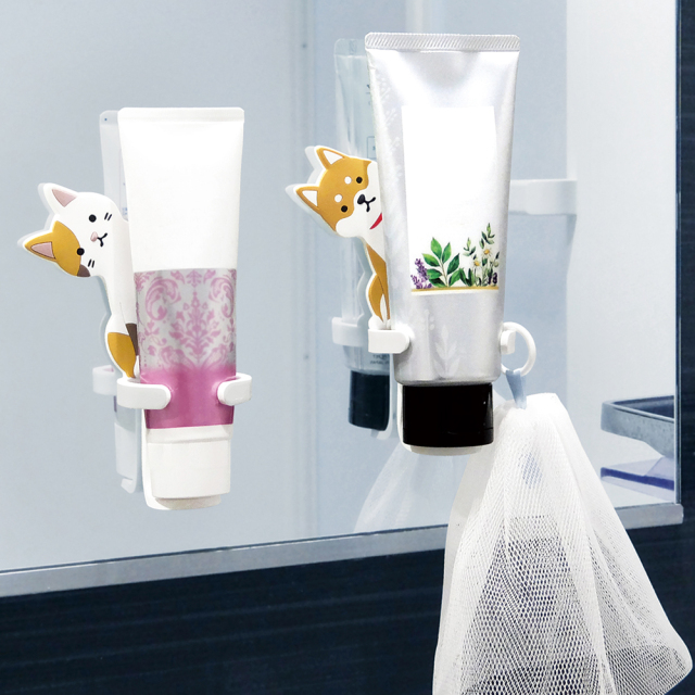スティッキーフレンズ チューブスタンド 東洋ケース 吸着収納 歯磨き粉スタンド 浴室 洗面所 使用風景