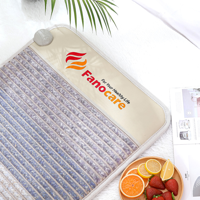 Fanocare 温熱バイオマット R1000 MAT-17-03を床に置いた状態