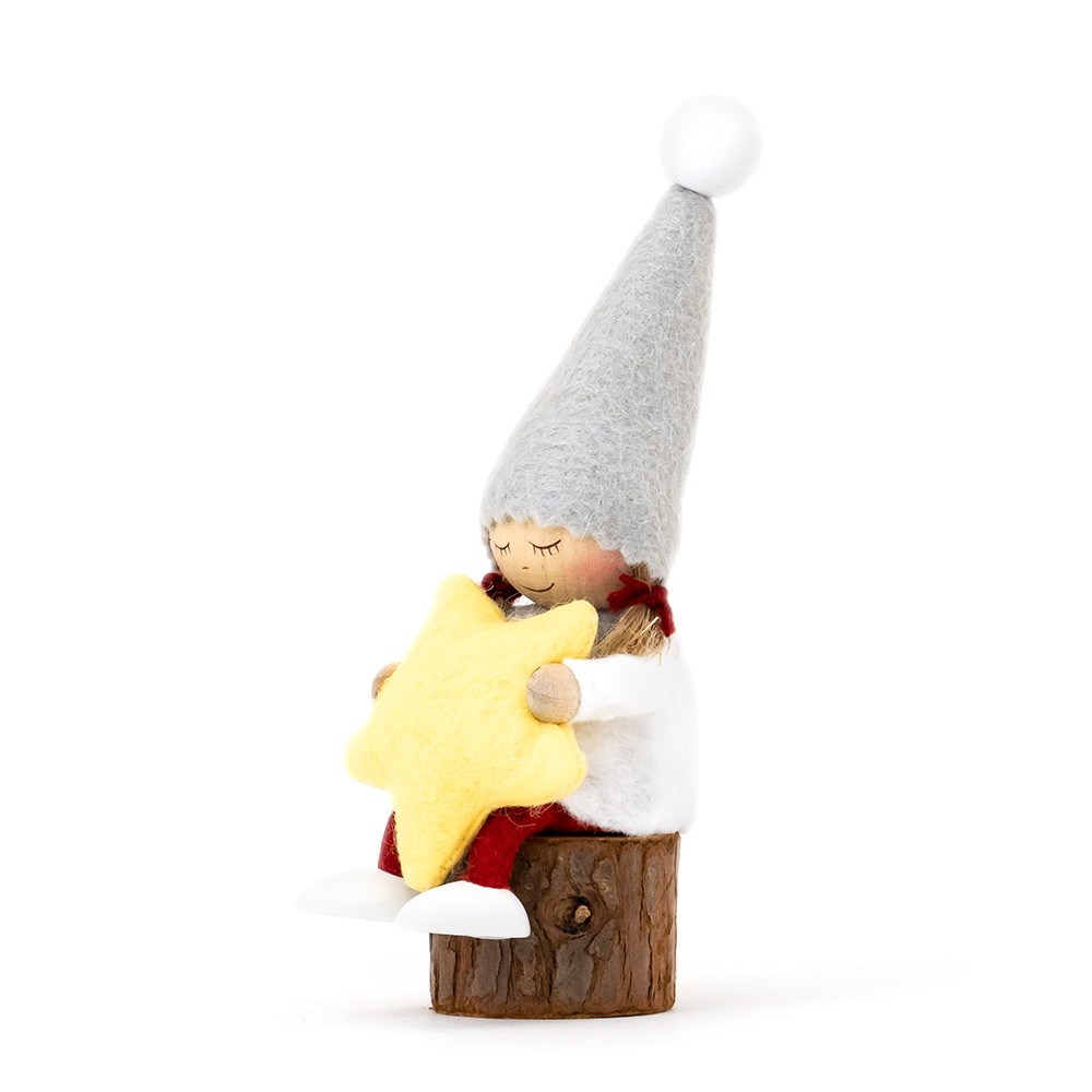 クリスマス 木製人形 お座りねんね女の子 サイレントナイト かわいい ハンドメイド ノルディカニッセ NORDIKA nisse NRD120725 斜め正面