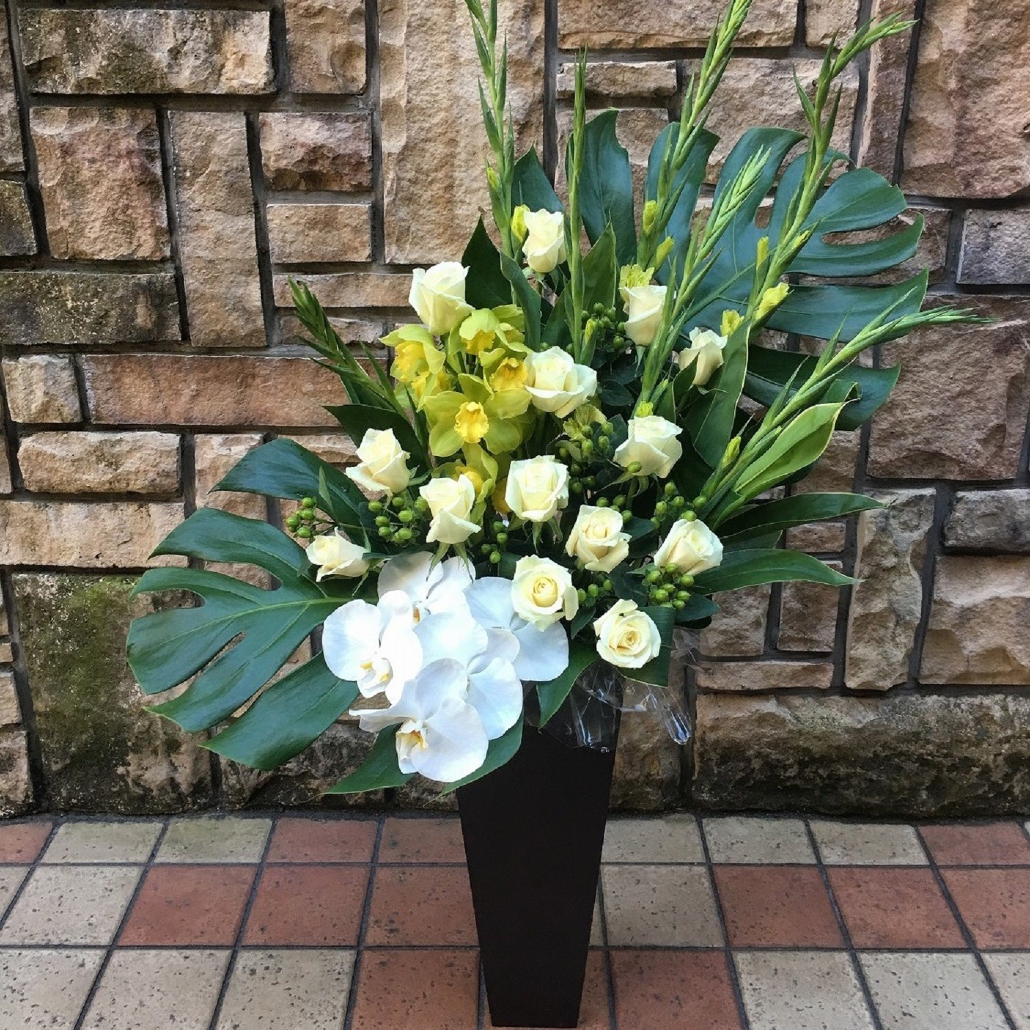 ホワイト×グリーン　トールアレンジメント