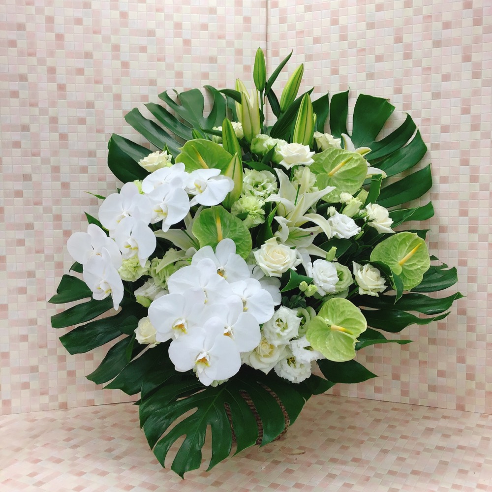 ダブル胡蝶蘭中心の洋花メモリアルアレンジメント