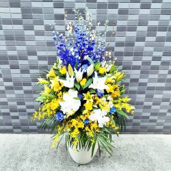【空間に格を与える装花】壺花（70,000円・税別）