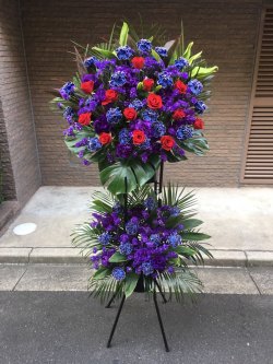 3430　高貴deエレガントなバイオレットスタンド(赤バラ2段)