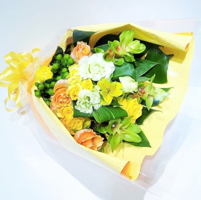 ありがとうの花束 Amazon.co.jp: ありがとうの花束 : 詩：岡山真子, 花：Matilda