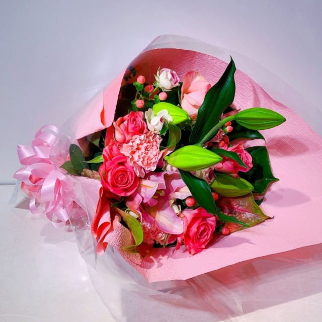 ｐ系 ユリ バラ ｍデザイン 花束