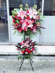 定番人気　2段スタンド花（お任せプラン・30,000円）