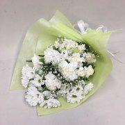 【供花】カーネーションの花束W（H50）　Ｃスタイル