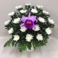 3322　【供花】カトレアと菊のアレンジメントW(H50)　Ｃスタイル