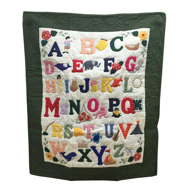 Hawaiian quilt ハワイアンキルトタペストリー  アルファベット柄　グリーン　123×103cm