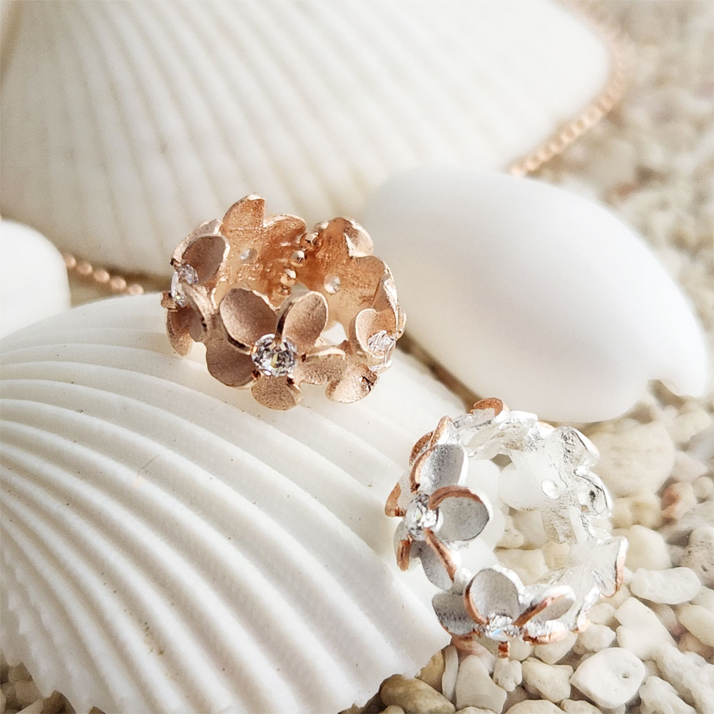 ハワイアンジュエリー ネックレス キュービックジルコニア付き プルメリア ペンダント