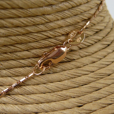 11fw-hd-pkgdchain01a.jpg