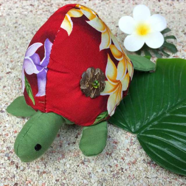 ハワイアンキルト Hawaiian Quilt ホヌ 針山 /ピンクッション