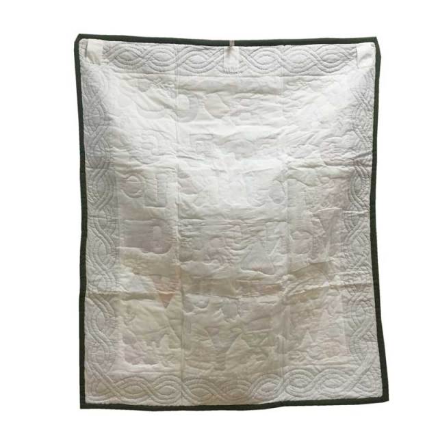 Hawaiian quilt ハワイアンキルトタペストリー  アルファベット柄　グリーン　123×103cm