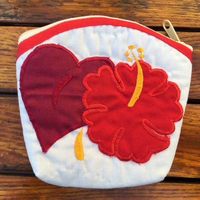 ハワイアンキルト Hawaiian Quilt ハイビスカスコインケース