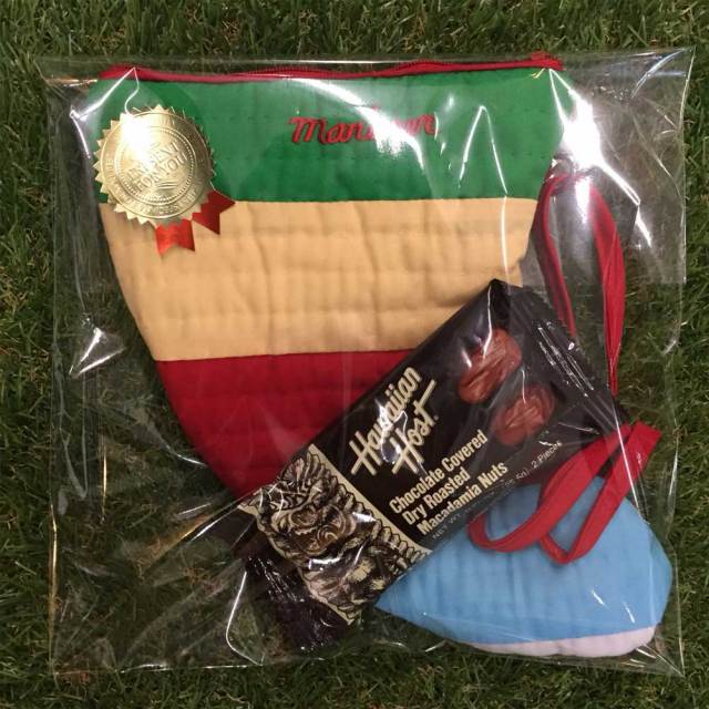 バレンタインギフト　ハワイアンキルト　サーフフィンポーチ×ハワイアンホースト　チョコレートSURF　FIN　POUCH/Hawaiian Quilt