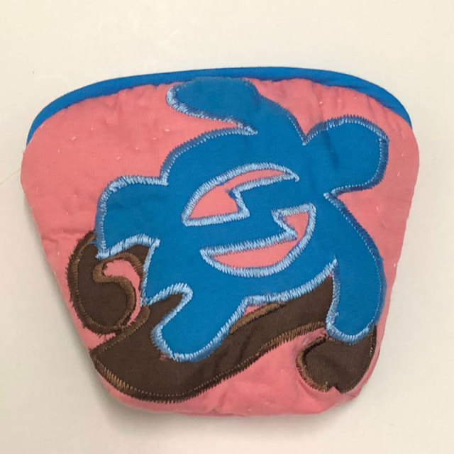 ハワイアンキルト Hawaiian Quilt ホヌ柄コインケース