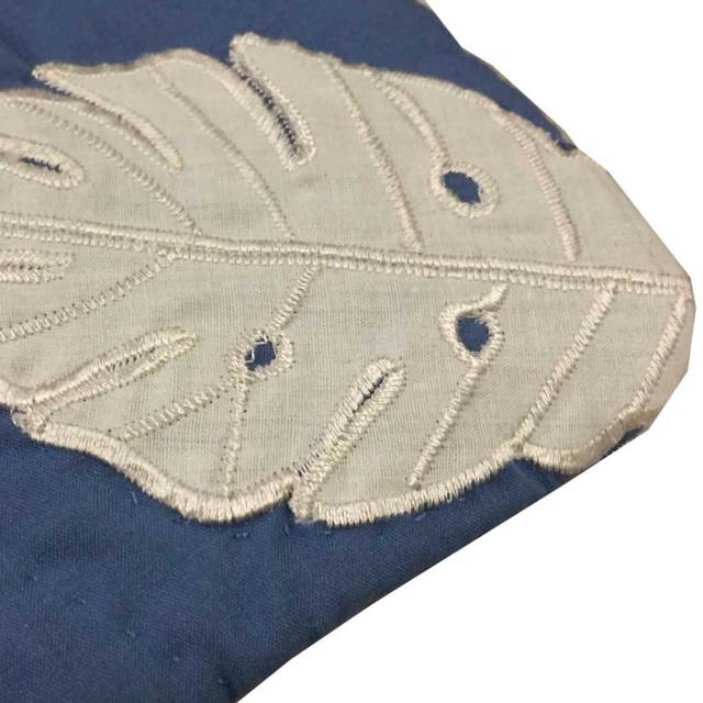 ハワイアンキルト Hawaiian Quilt リーフ柄ペンケース　/筆入れ　小物入れ　ポーチ　レディースバッグ　ハワイアン雑貨