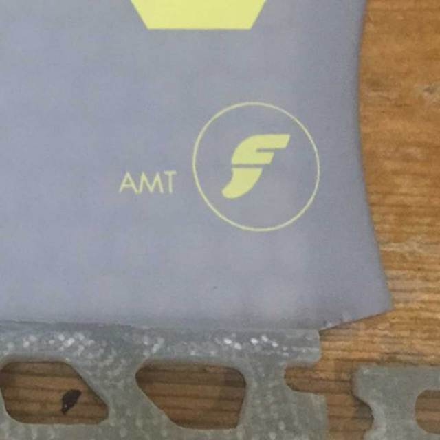 FUTURES FIN RTM HEX FAMT GREY 3FINS ハイパフォーマンスフィン