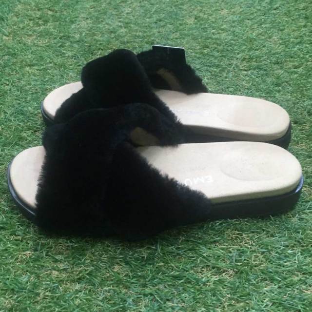 EMU　Mareeba　エミュー　マリーバ　BLACK/レディースサンダル　ファーサンダル