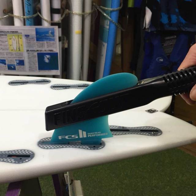 Finsout Fin Removal Tool フィンズアウト FCS2取り外し/サーフ