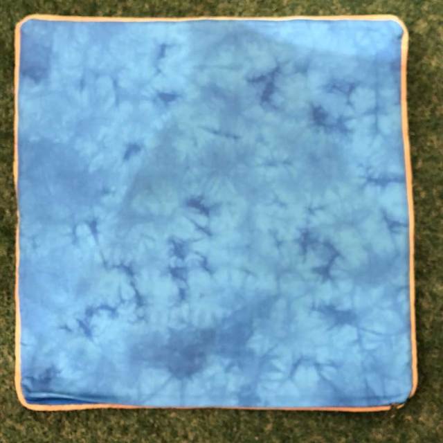 ハワイアンキルト クッションカバー46cm×46cm　ブルータイダイ　パイナップル/ インテリア　Hawaiianquilt　ハワイアン雑貨