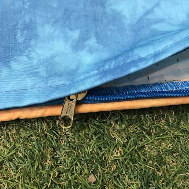 ハワイアンキルト クッションカバー46cm×46cm　ブルータイダイ　パイナップル/ インテリア　Hawaiianquilt　ハワイアン雑貨