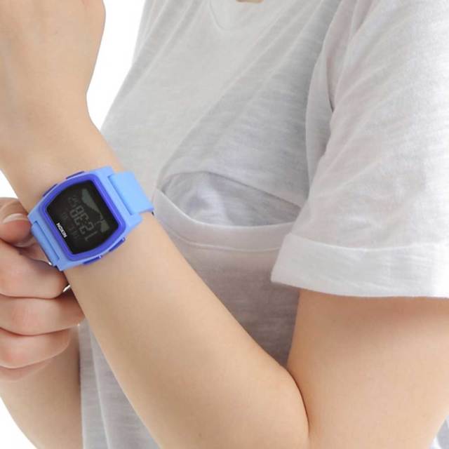 NIXON 腕時計　THE RIVAL　POWDER BLUE/ニクソン　ライバル　パウダーブルー