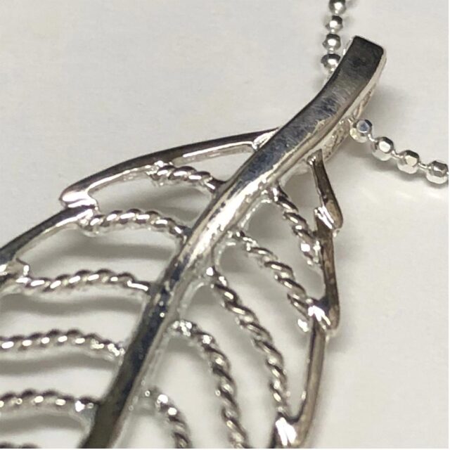 MAILE ハワイアンジュエリー MAILE】ハワイアンジュエリーこだわりをリングの内に秘めて