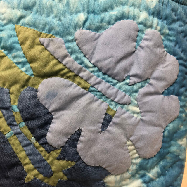 ハワイアンキルト バッグ ブルータイダイ ハイビスカス柄